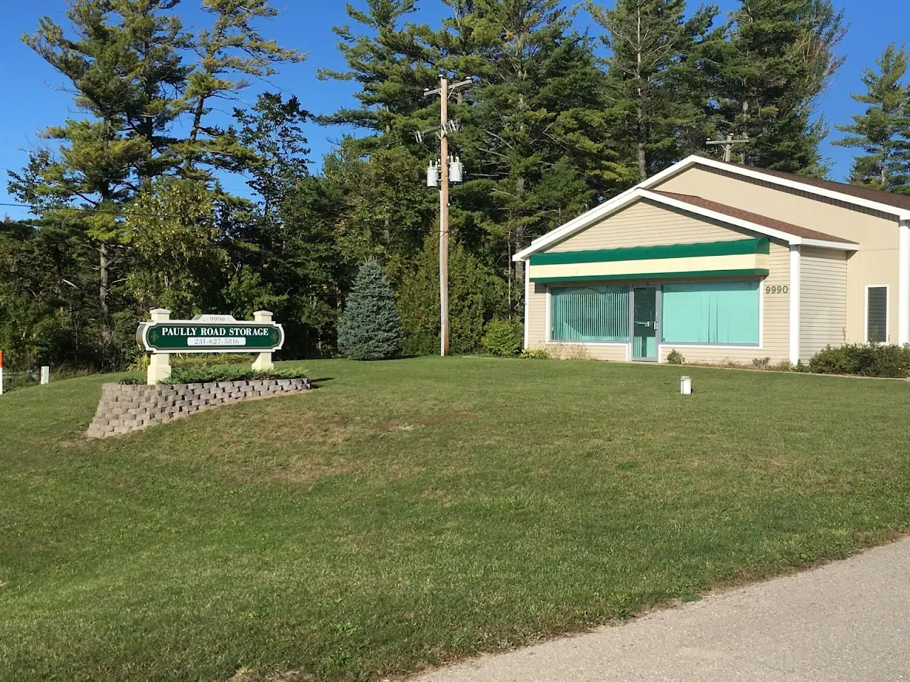 J2W Properties, LLC formerly Paully Road Storage, LLC, RV storage in Cheboygan