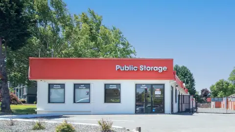 Public Storage in Tigard, OR