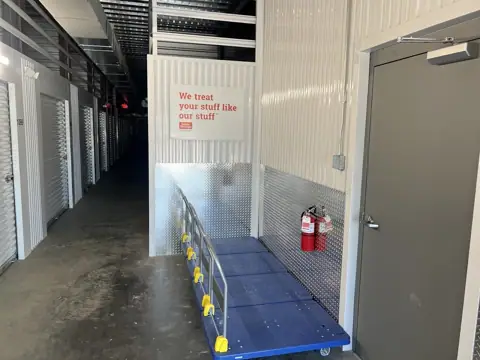 Public Storage photo 2