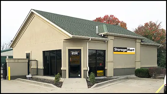 StorageMart, RV storage in Lee's Summit