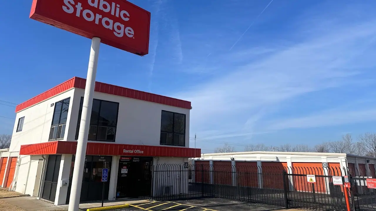 Public Storage, RV storage in St Charles