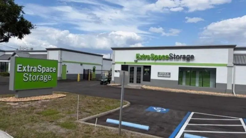 Extra Space Storage, RV storage in Largo