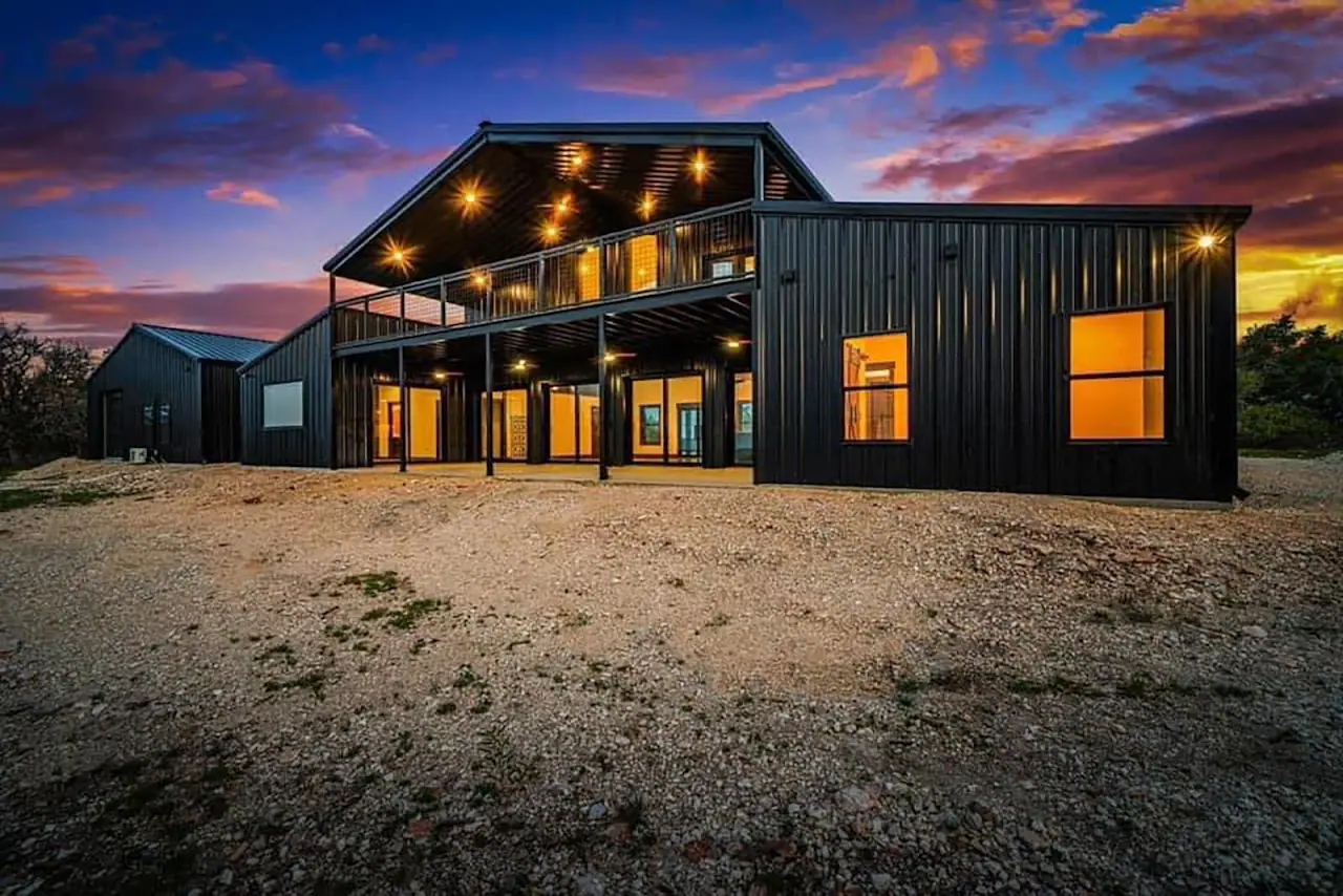 Metal Structures Construction, RV storage in Madisonville