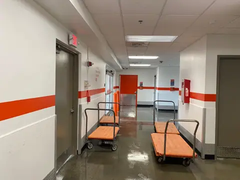 Public Storage photo 3
