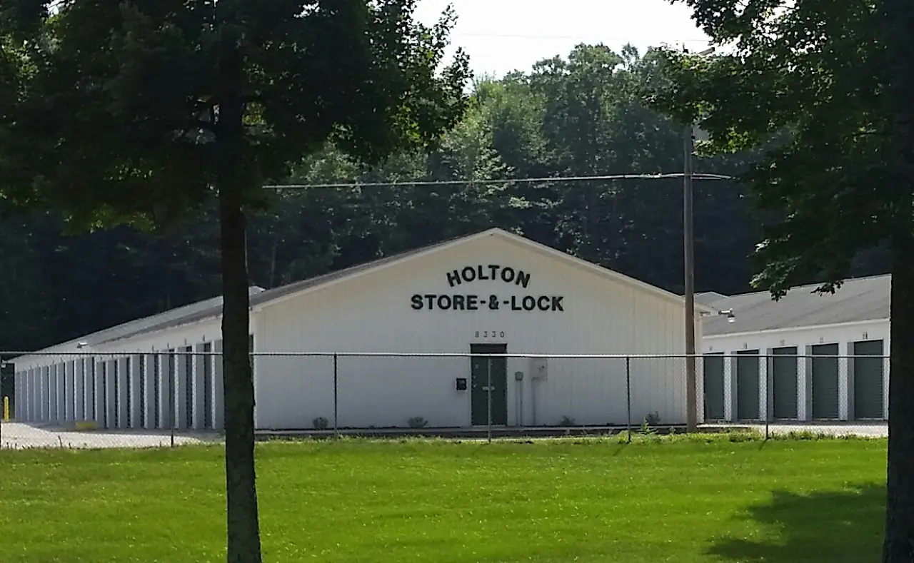 Holton Store and Lock, RV storage in Holton