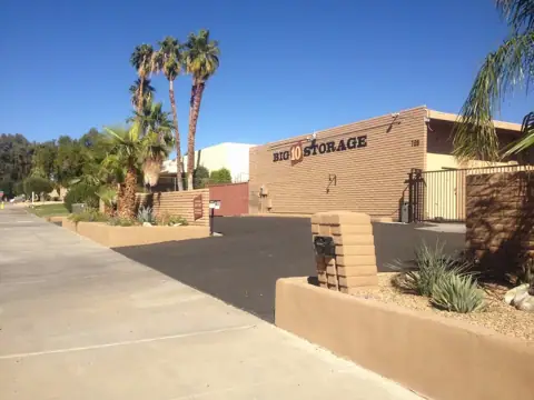 Big 10 Storage in Palm Springs, CA