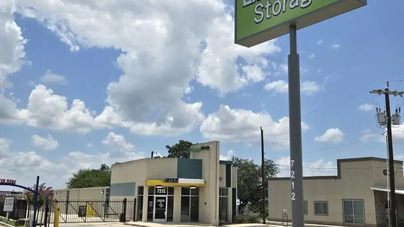 Extra Space Storage, RV storage in Leon Valley