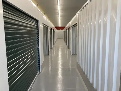 Siri Storage photo 2