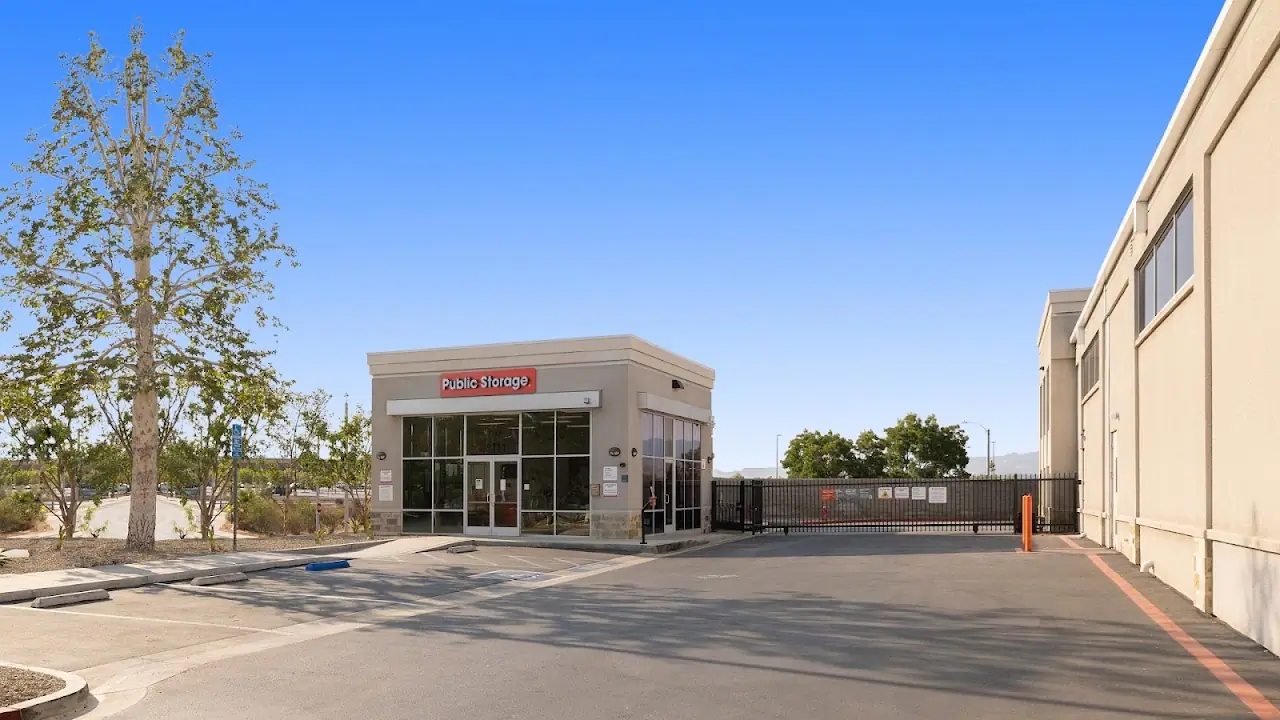 Public Storage, RV storage in Valencia