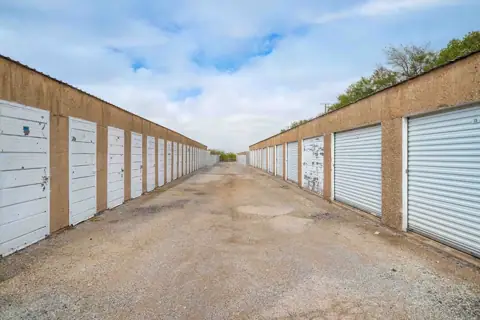 StoreLine Self Storage photo 2