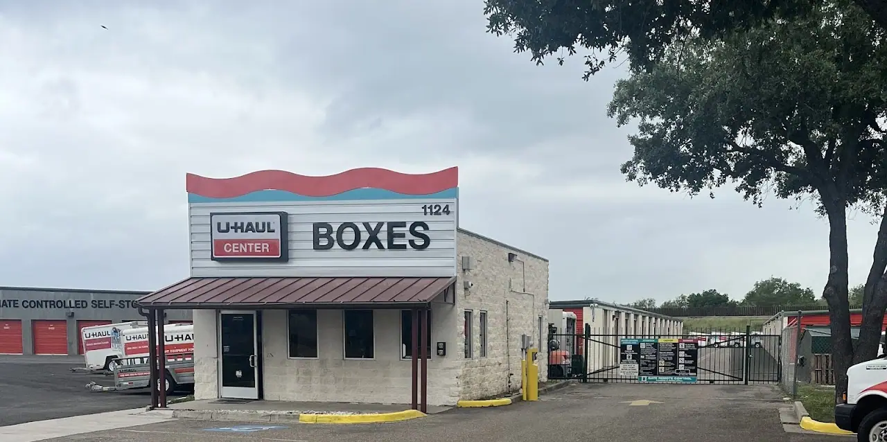 Self-Storage at U-Haul, RV storage in Hidalgo
