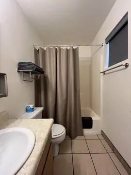 Desert Rose Motel and RV Storage photo 3