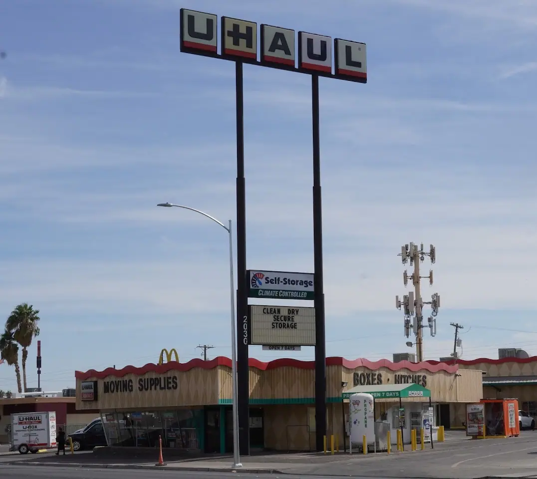 Self-Storage at U-Haul, RV storage in Las Vegas
