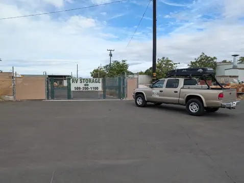 HHH RV STORAGE photo 3
