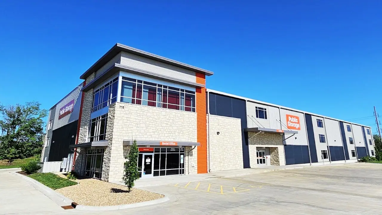 Public Storage, RV storage in Blue Springs