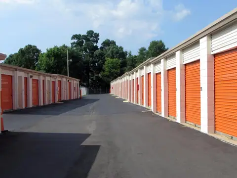 Public Storage photo 2