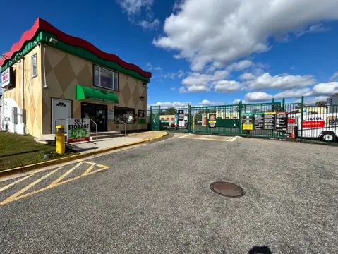 Self-Storage at U-Haul in Monroe Township, NJ