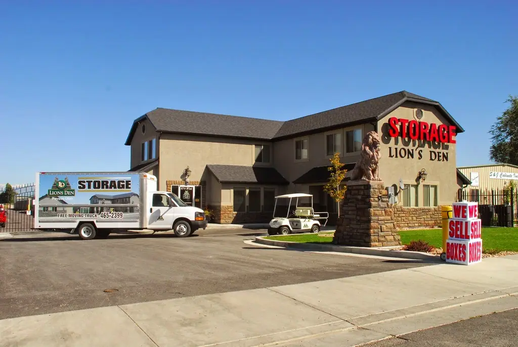 Lion's Den Storage, RV storage in Payson