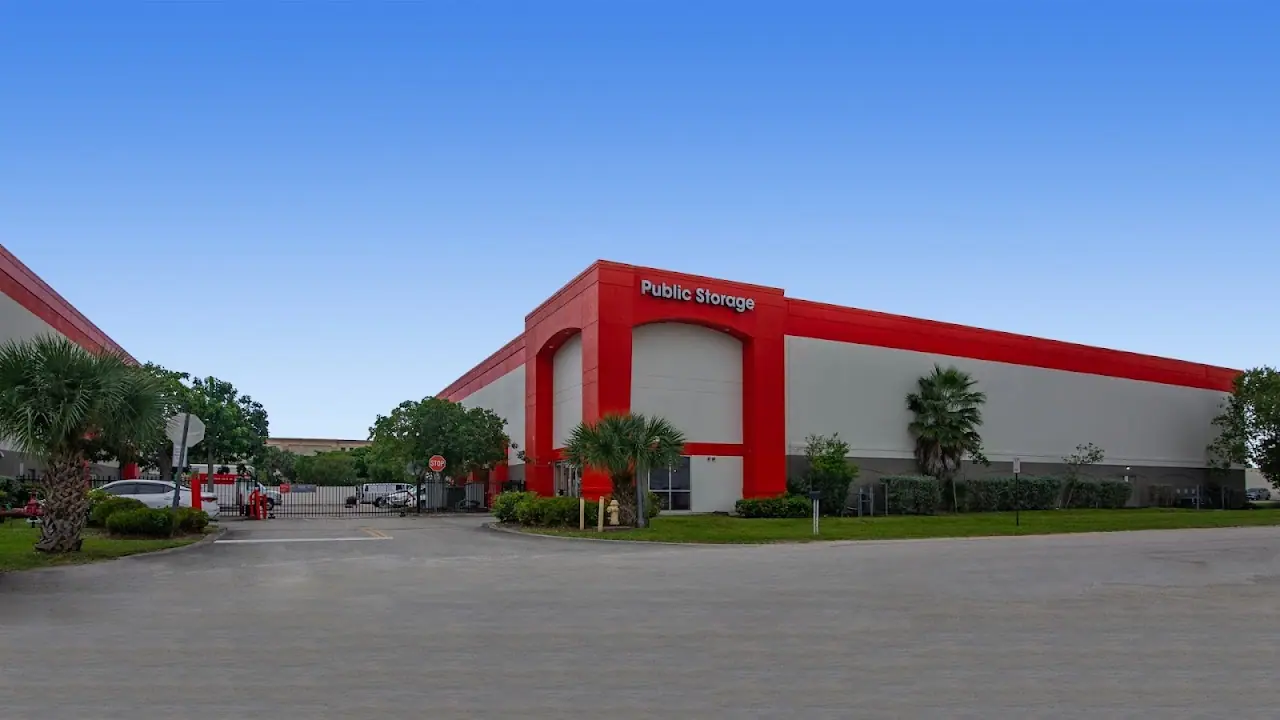 Public Storage, RV storage in Miami