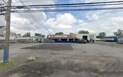 M&M vehicle repair photo 2