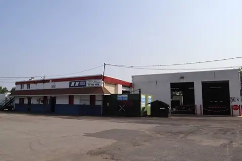 M&M vehicle repair photo 3