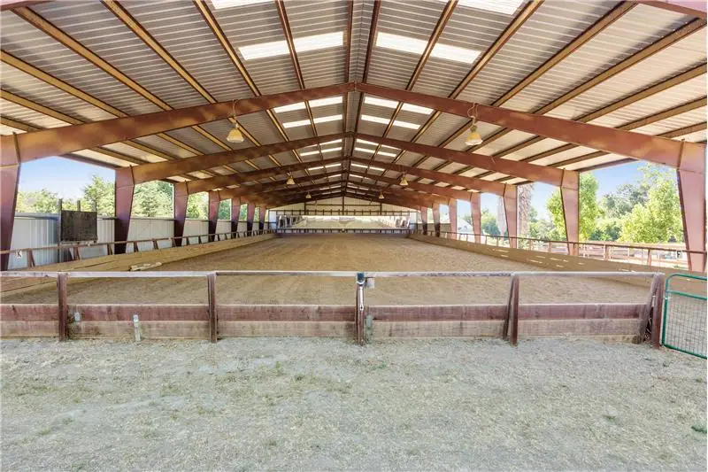 JR Ranch, RV storage in Lincoln