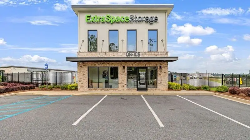 Extra Space Storage, RV storage in Byron