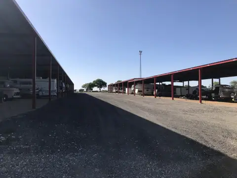 Shining Star Storage in Gatesville, TX