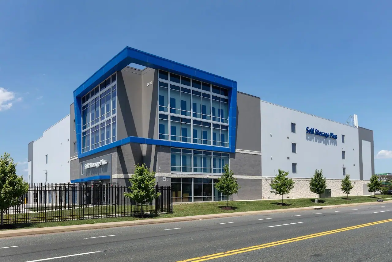 Self Storage Plus, RV storage in Middle River