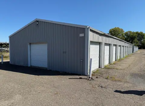 Dove Storage - Lancaster photo 3