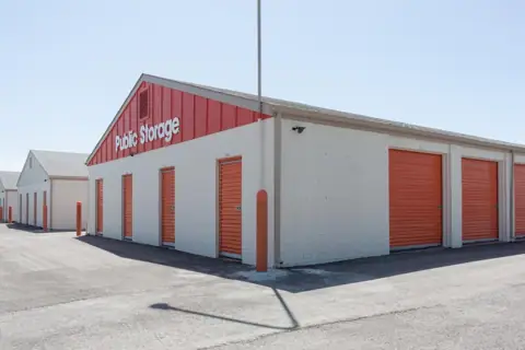 Public Storage photo 2