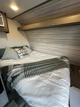 Charlie's Lakeside RV Park photo 3
