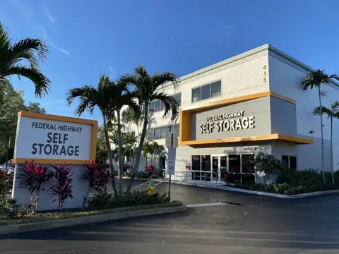 Federal Highway Self Storage in Deerfield Beach, FL