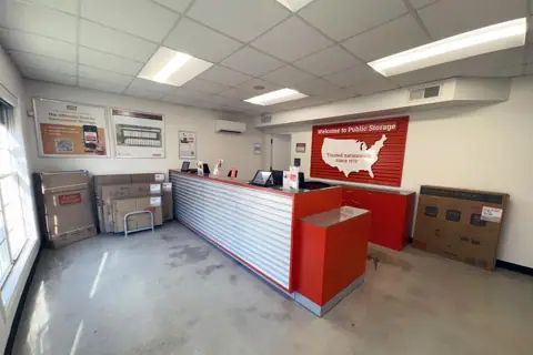 Public Storage photo 2