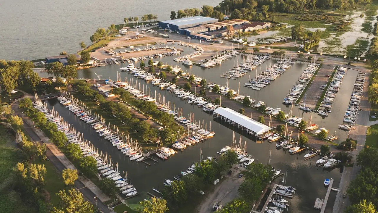 Safe Harbor Toledo Beach, RV storage in La Salle