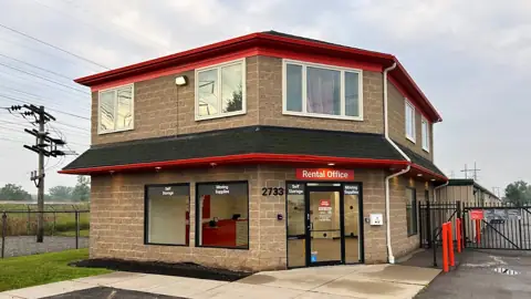 Public Storage photo 2