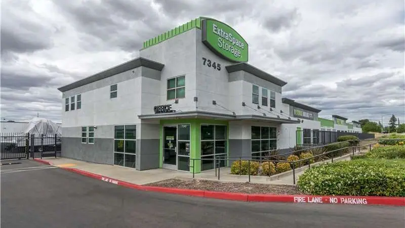 Extra Space Storage, RV storage in Sacramento