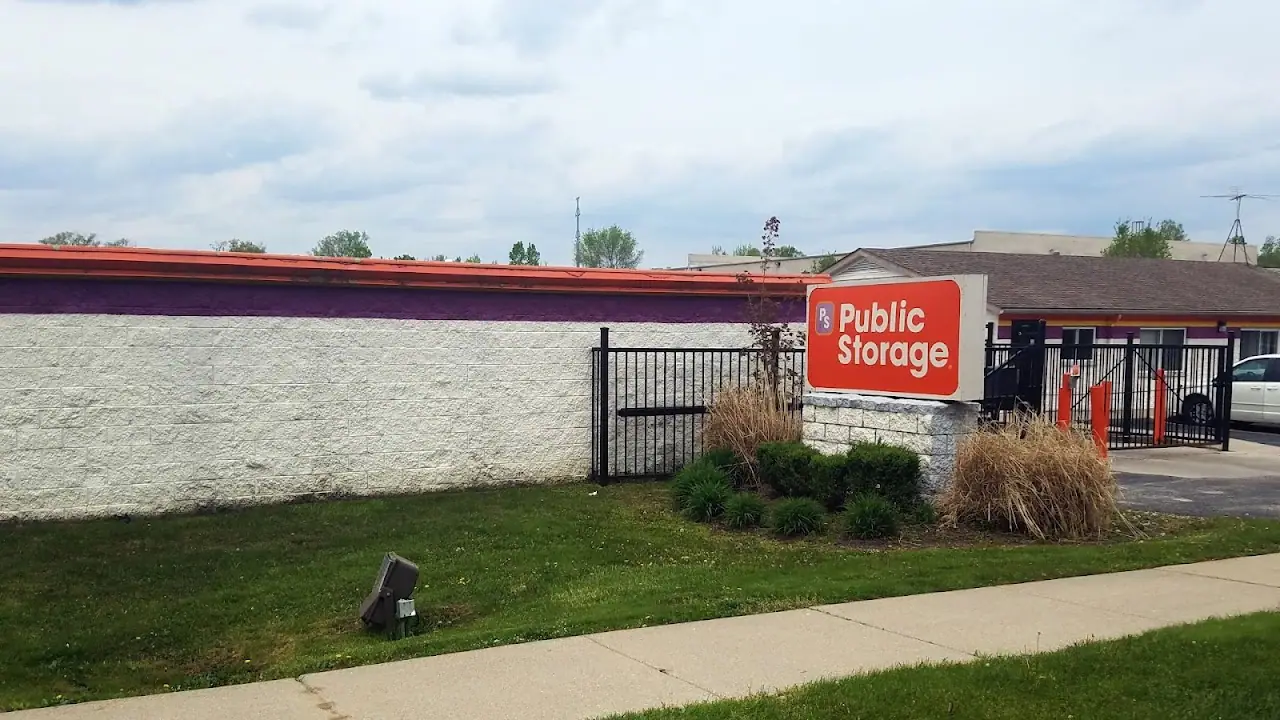 Public Storage, RV storage in Farmington