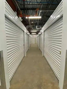 Right Move Storage - Alvin photo 3
