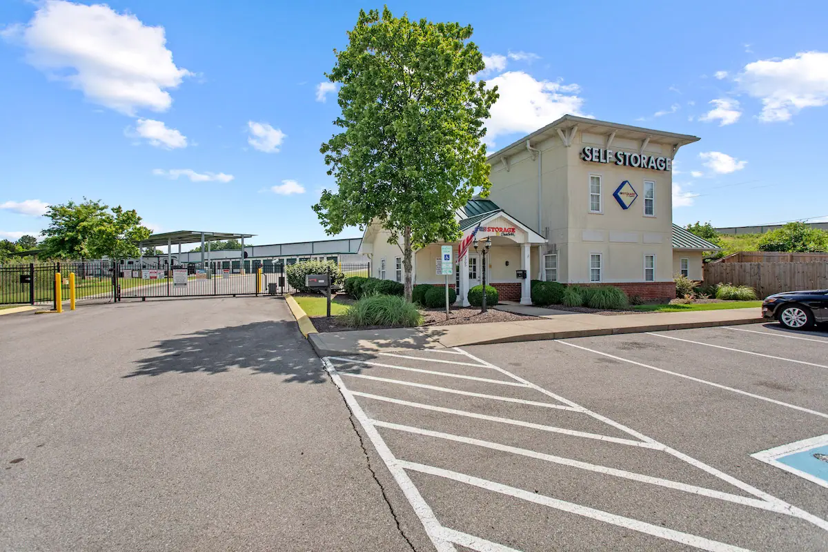 US Storage Centers, RV storage in La Vergne