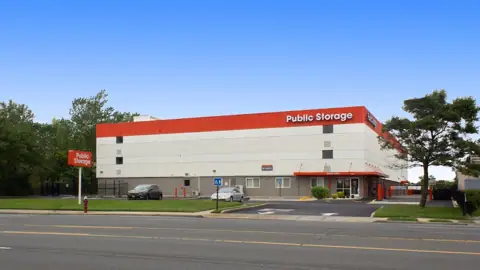 Public Storage in Island Park, NY