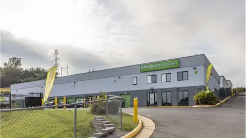 Extra Space Storage in Dumfries, VA