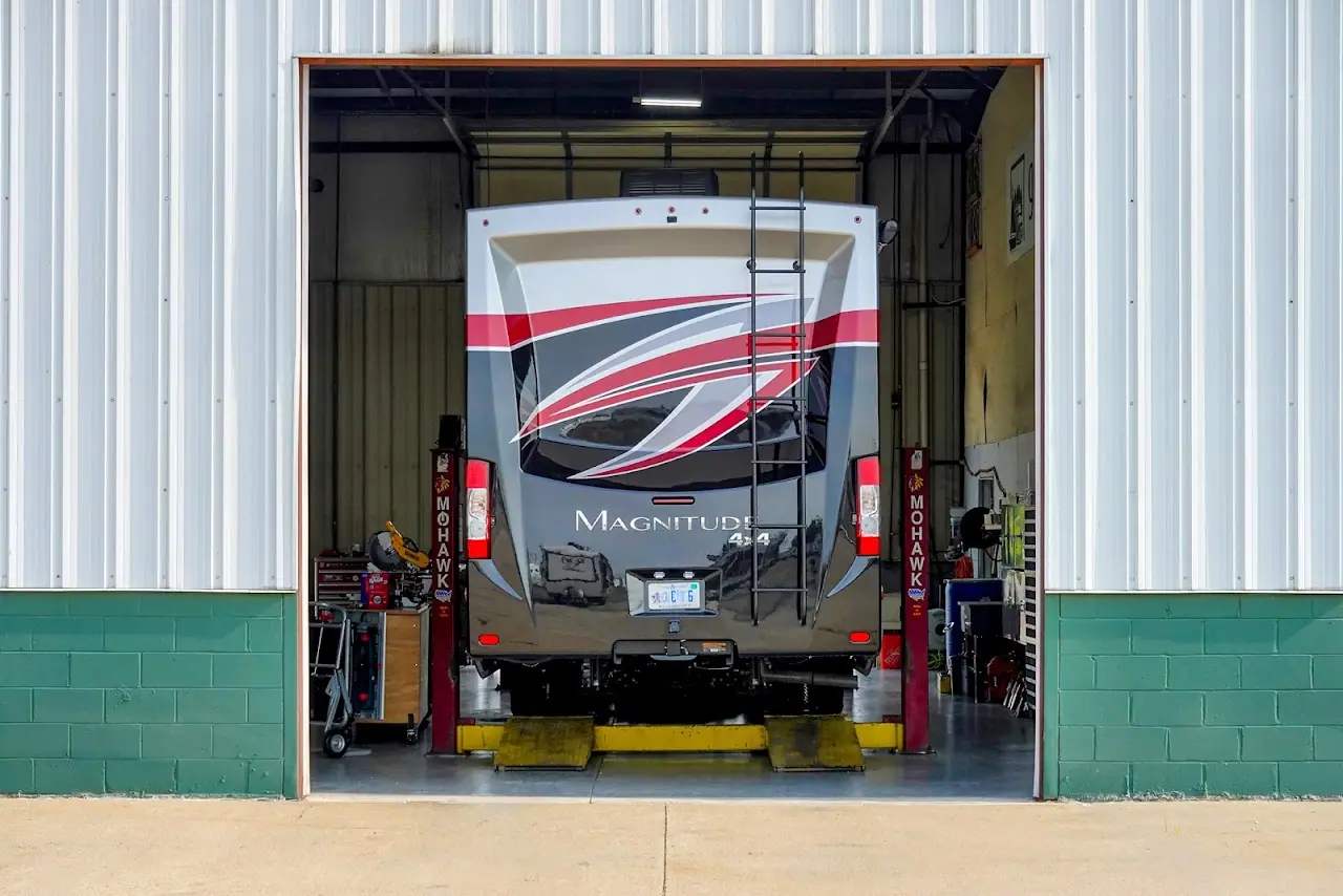 Outrig RV Repairs - Warren, RV storage in Warren