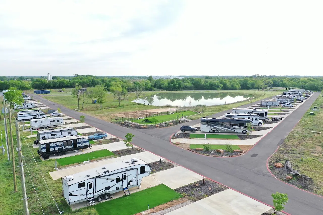 Ladera RV Resort, RV storage in Sulphur Springs