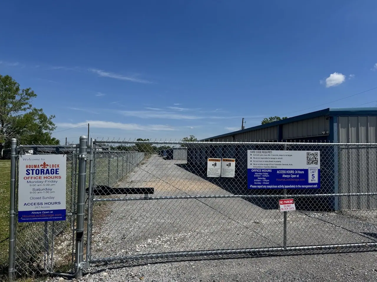 Houma Lock Storage, RV storage in Gray