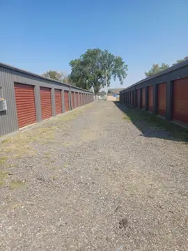 Storage Hutch in South Hutchinson, KS
