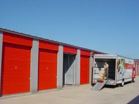 Self-Storage at U-Haul in Largo, FL