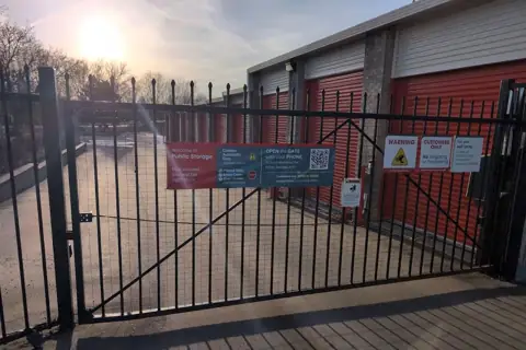 Public Storage photo 3