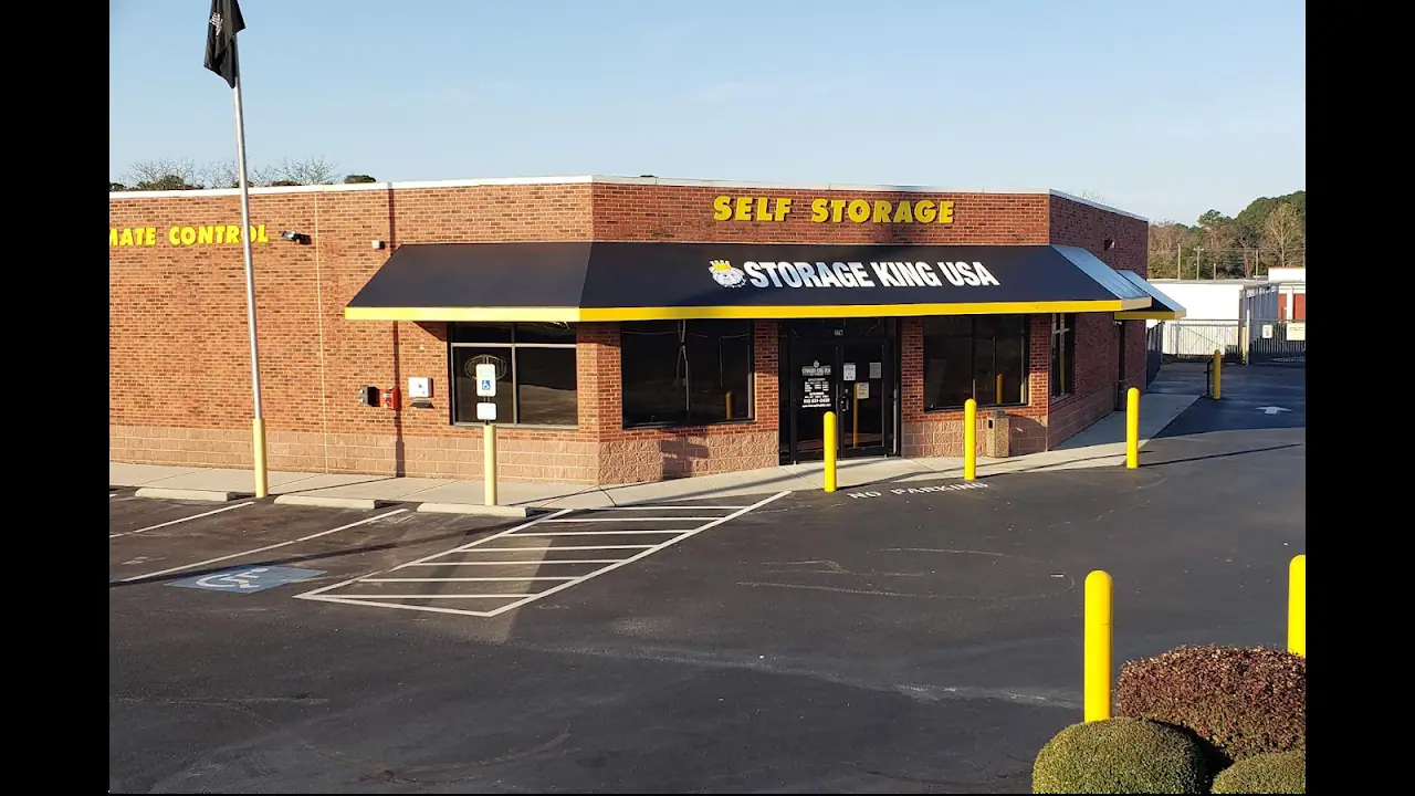 Storage King USA, RV storage in Fayetteville