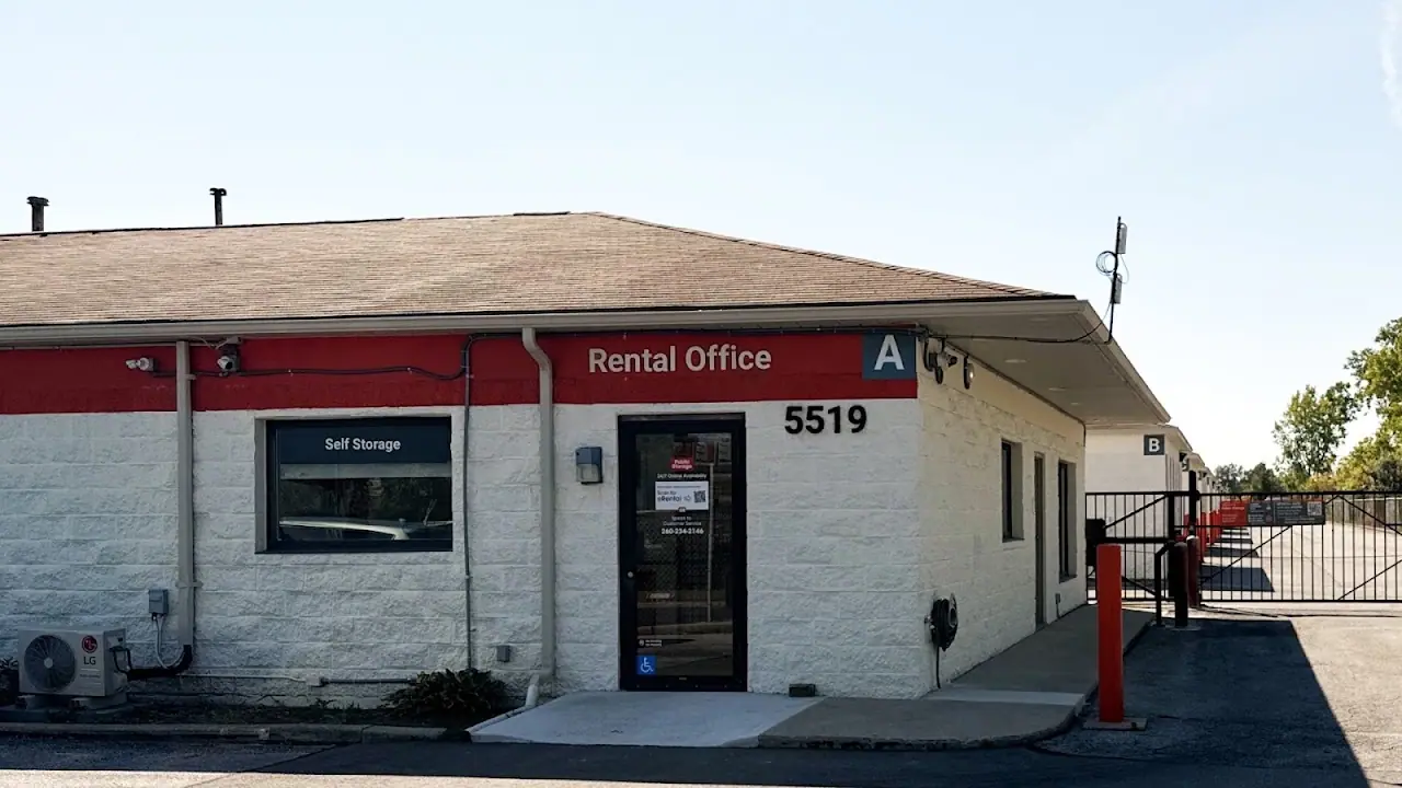 Public Storage, RV storage in Fort Wayne